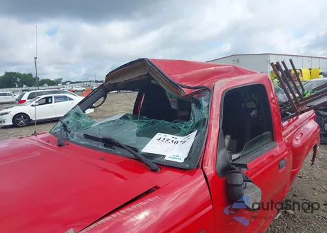 2004 Ford Ranger z USA, uszkodzony, nr VIN 1FTYR10U44PB55696